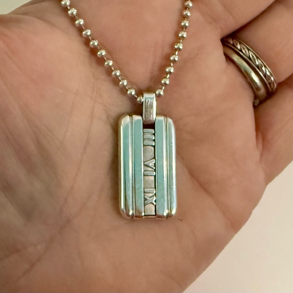 Tiffany & Co. Vintage Atlas Dog Tag Pendant in .925 Sterling Silver Necklace - Picture 9 of 12